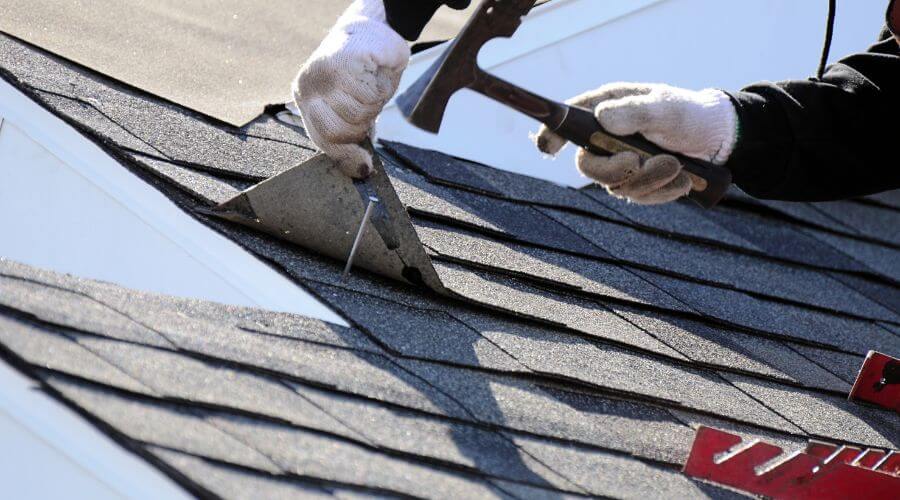 Professional gutter cleaning in Brownsboro, TX
